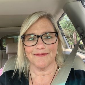 Meet your Posher, Cindi